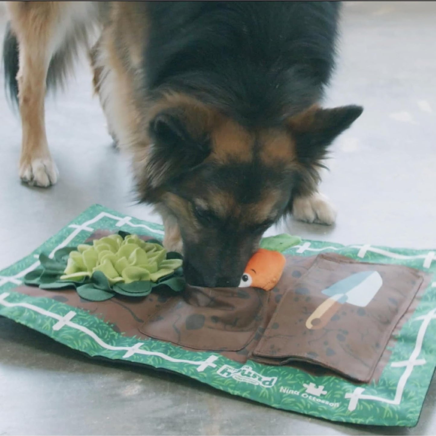 Garden Game Activity Matz - Nina Ottoson - Mischief Pet Products